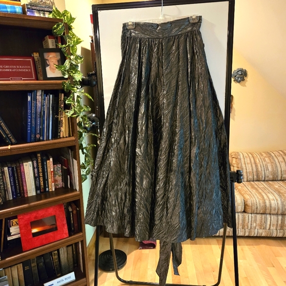 NWT,Shimmering Pewter Crinkle Formal Maxi Skirt, Formal, Holiday, Party, Size 12 - Picture 12 of 16